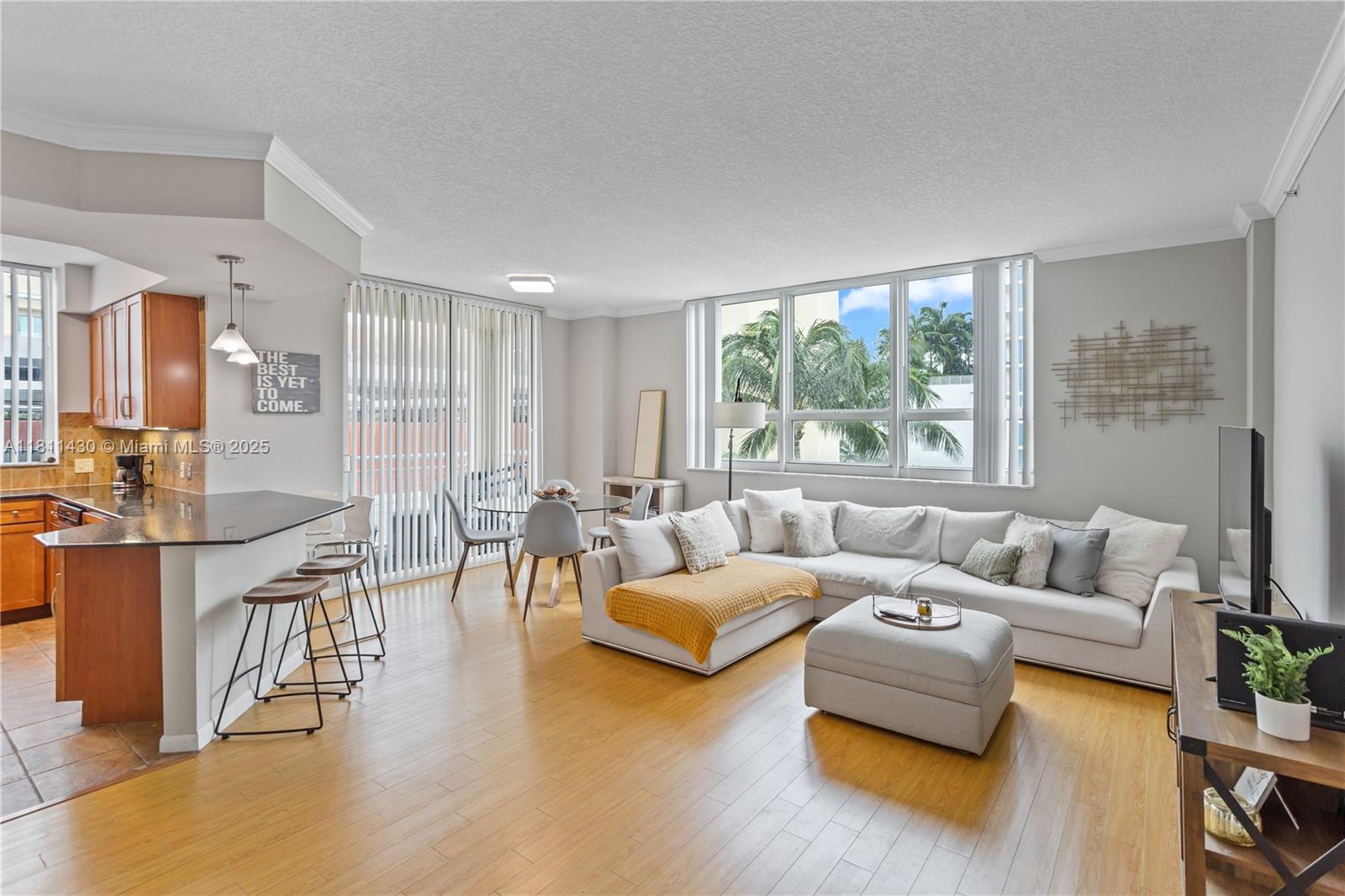 2000 N Bayshore Dr 401