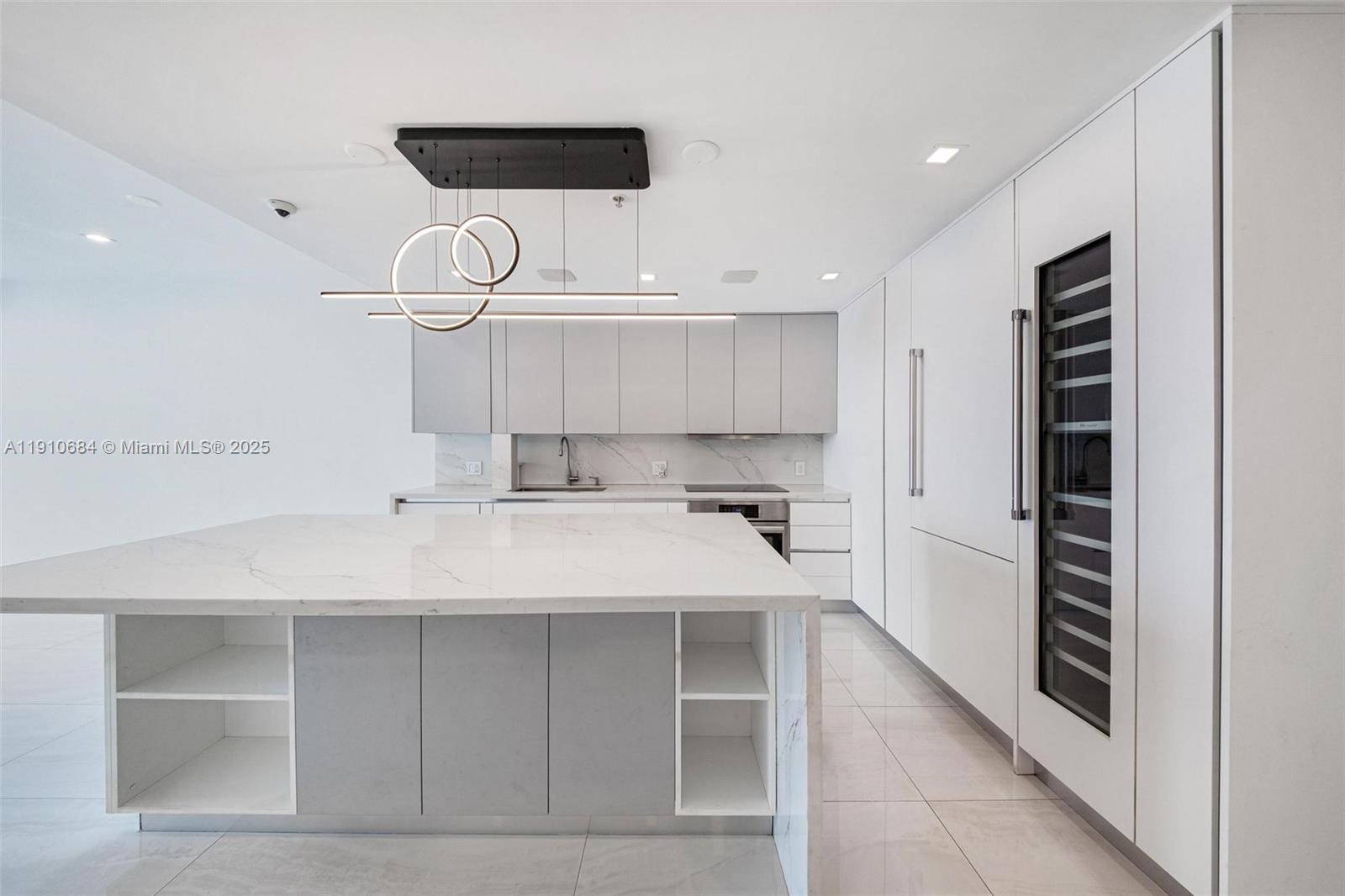 360 CONDO C - Residential