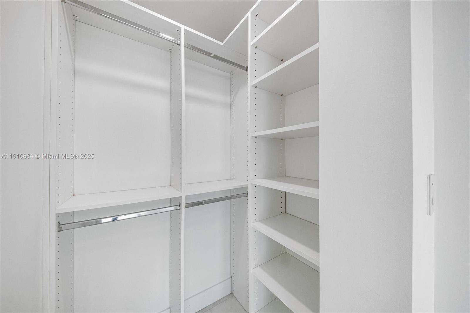 360 CONDO C - Residential