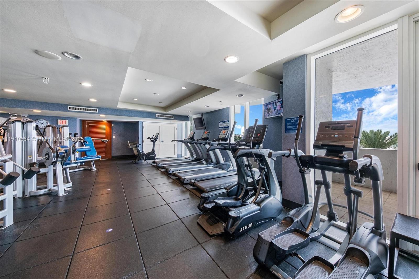 360 CONDO C - Residential