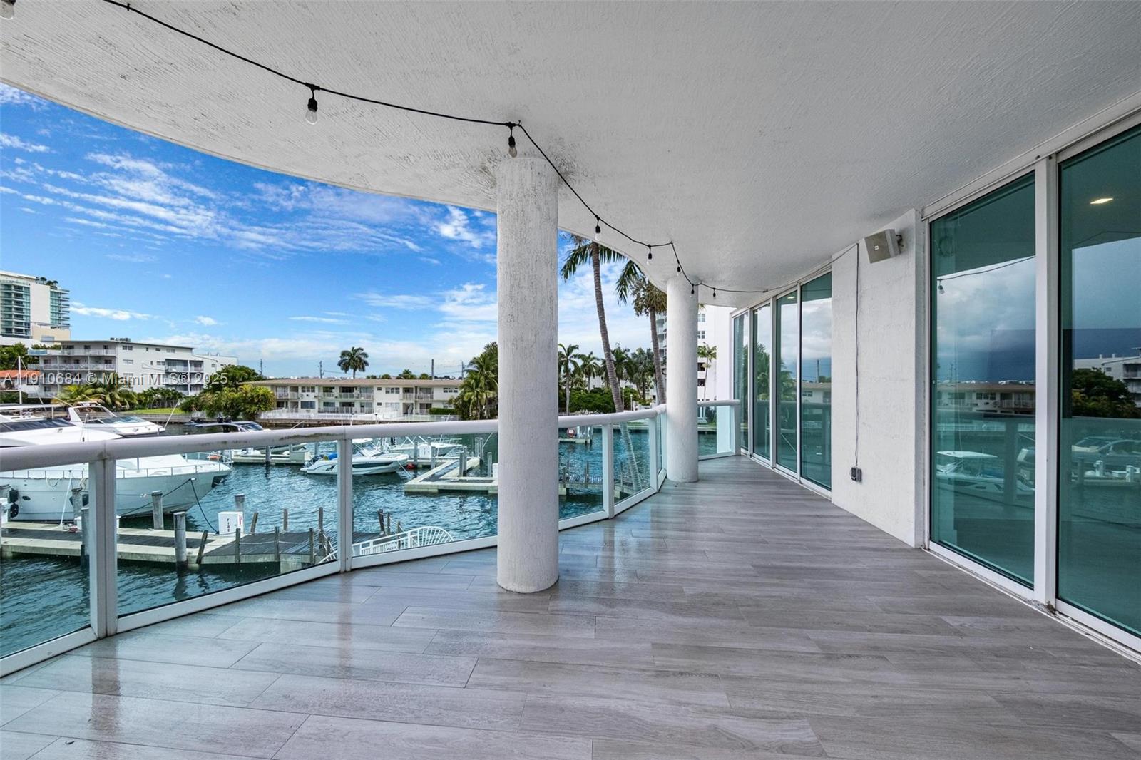 360 CONDO C - Residential