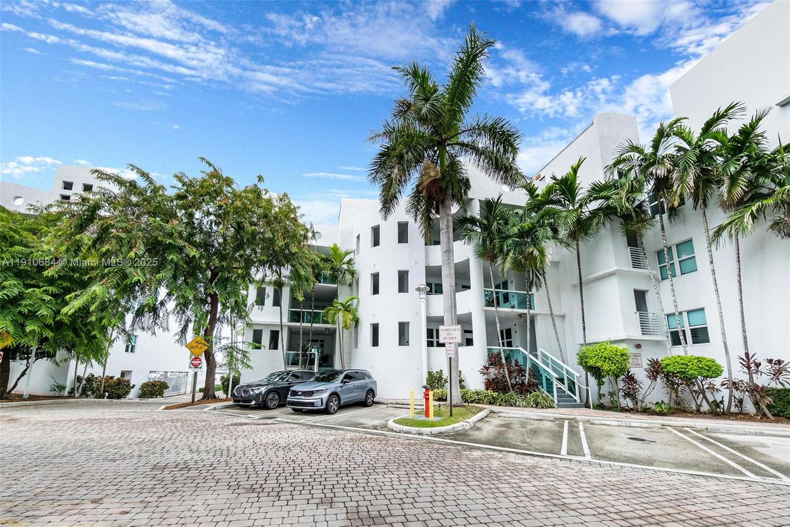 360 CONDO C - Residential