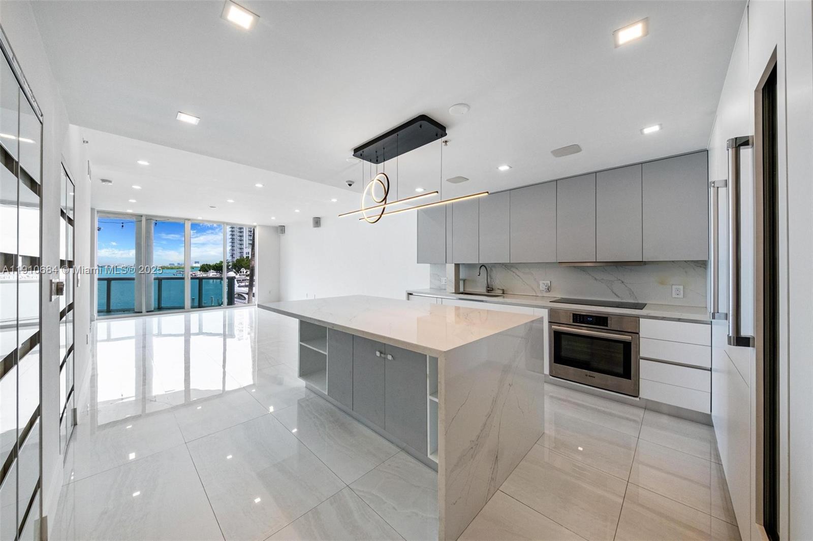 360 CONDO C - Residential