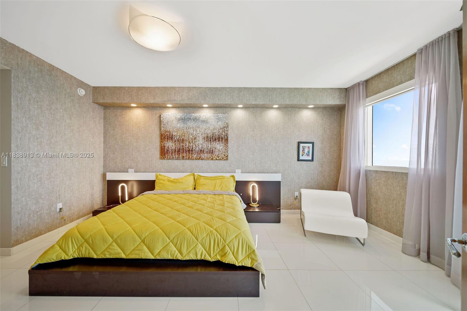 ACQUALINA OCEAN RESIDENCE - Residential Lease