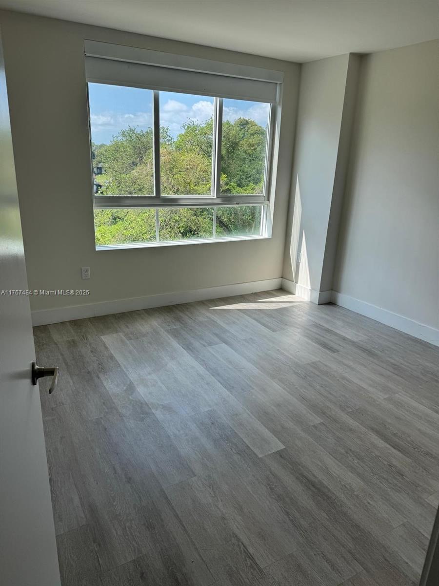 RIVERWOOD - Residential