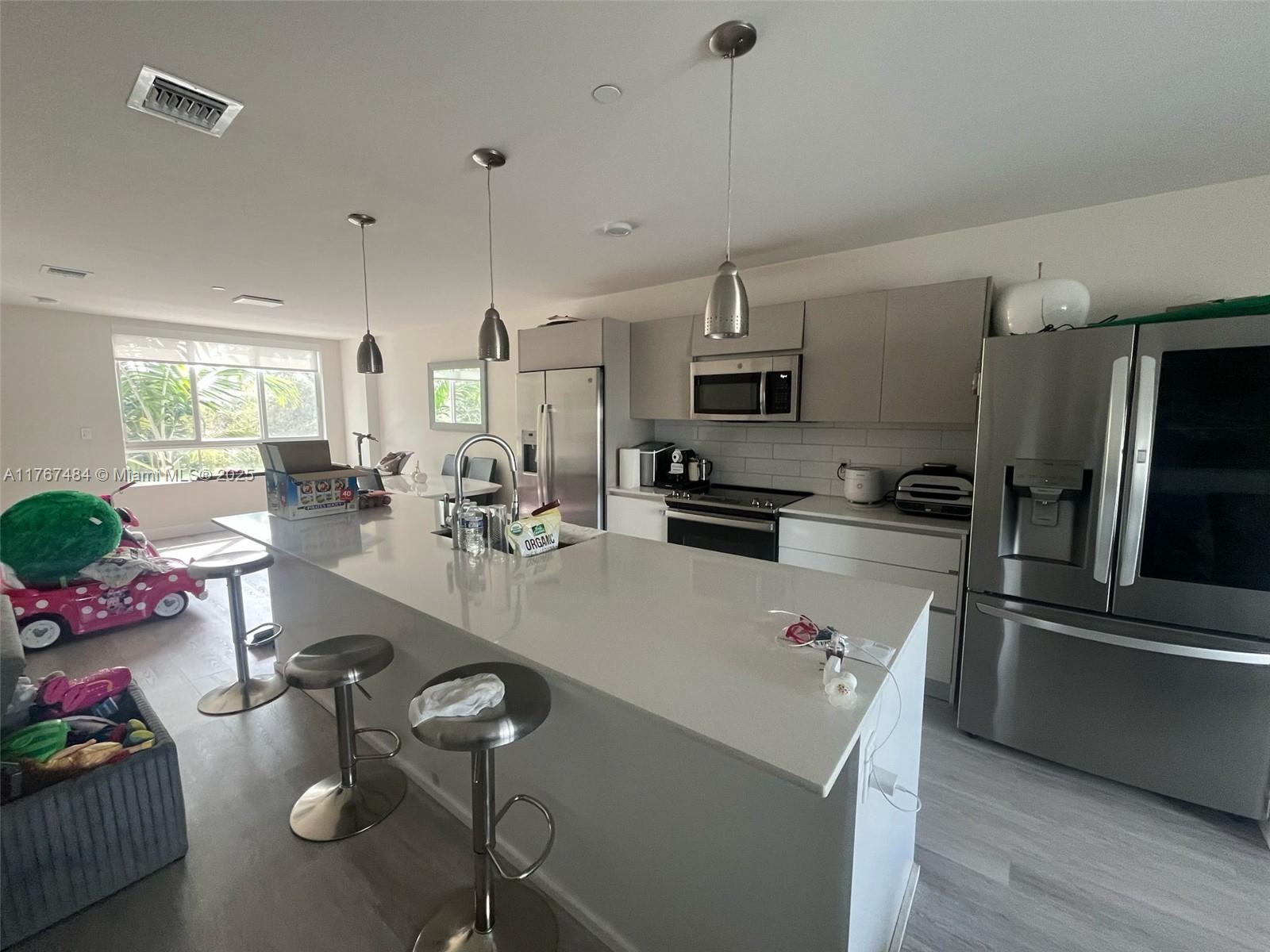 2505 NE 193rd St 4213