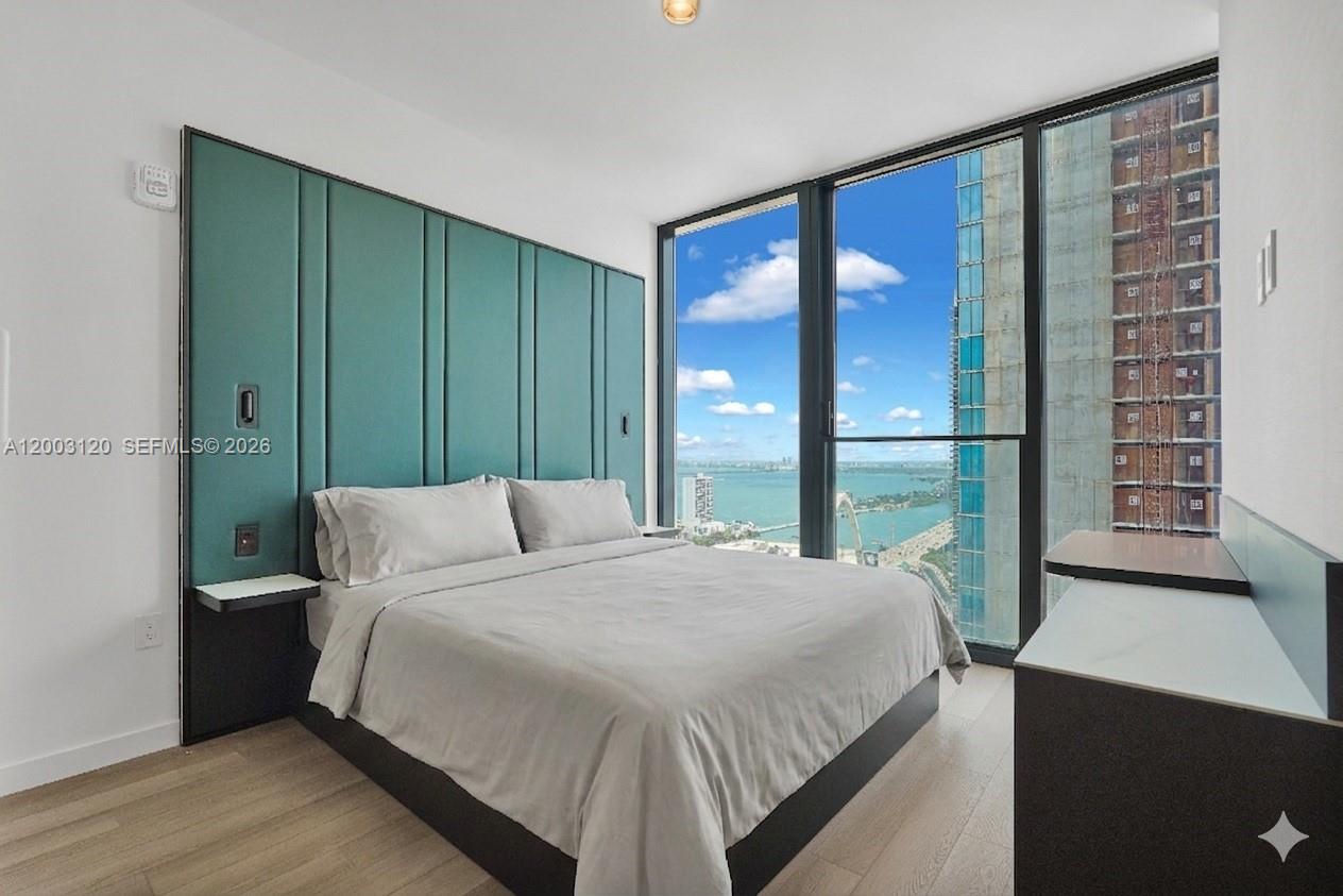 MIAMI NORTH - Residential