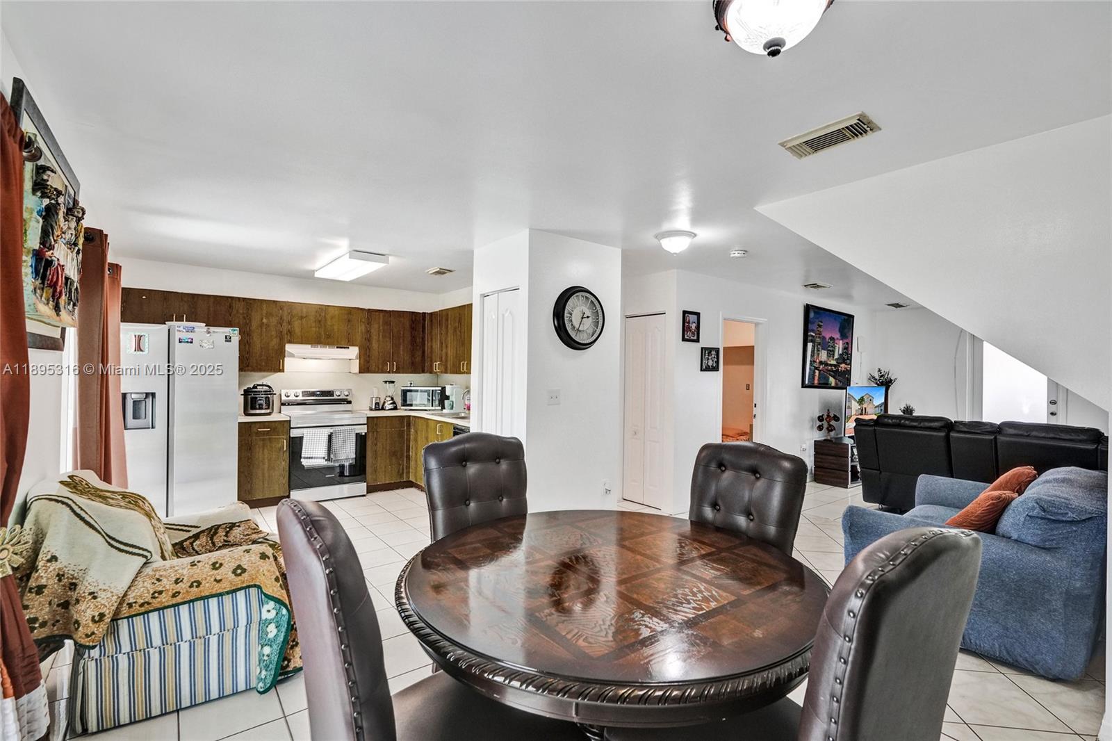 MONACO DREAM HOMES - Residential