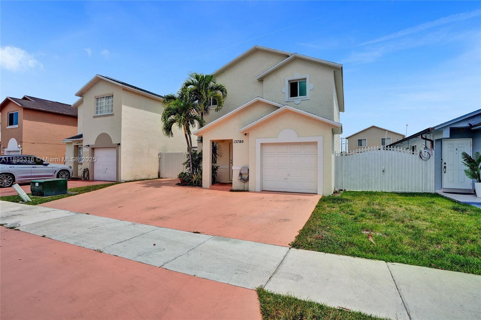 MONACO DREAM HOMES - Residential