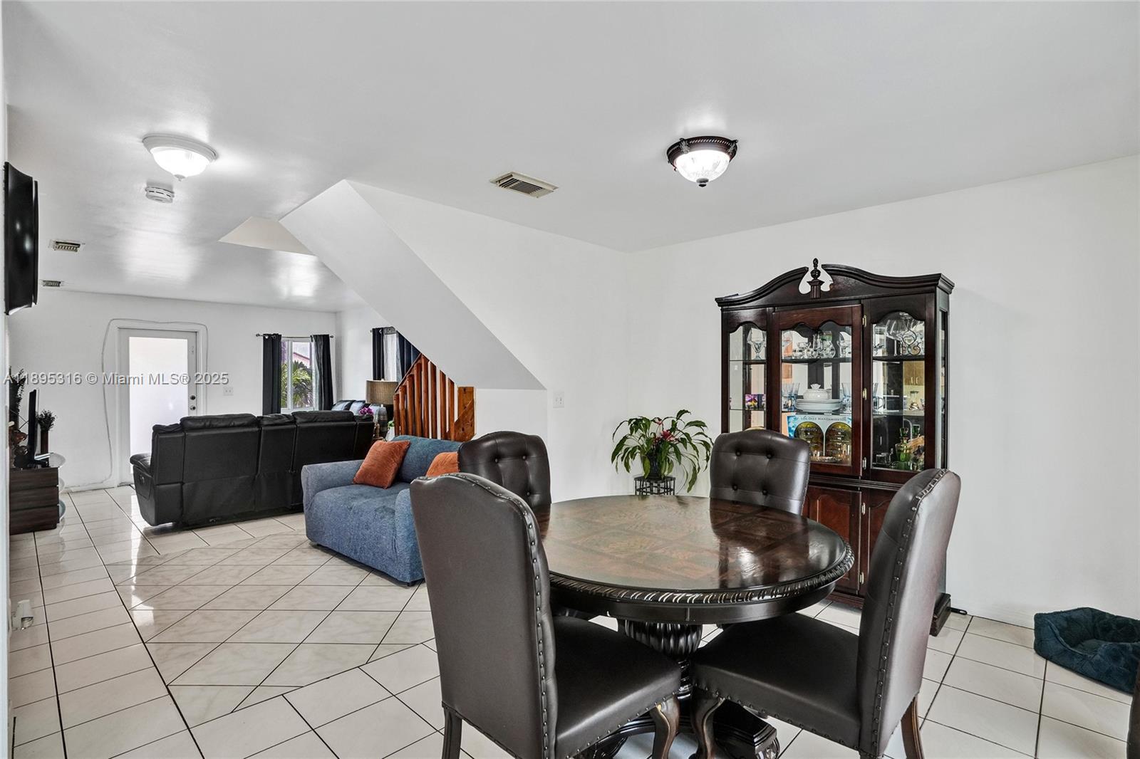 MONACO DREAM HOMES - Residential