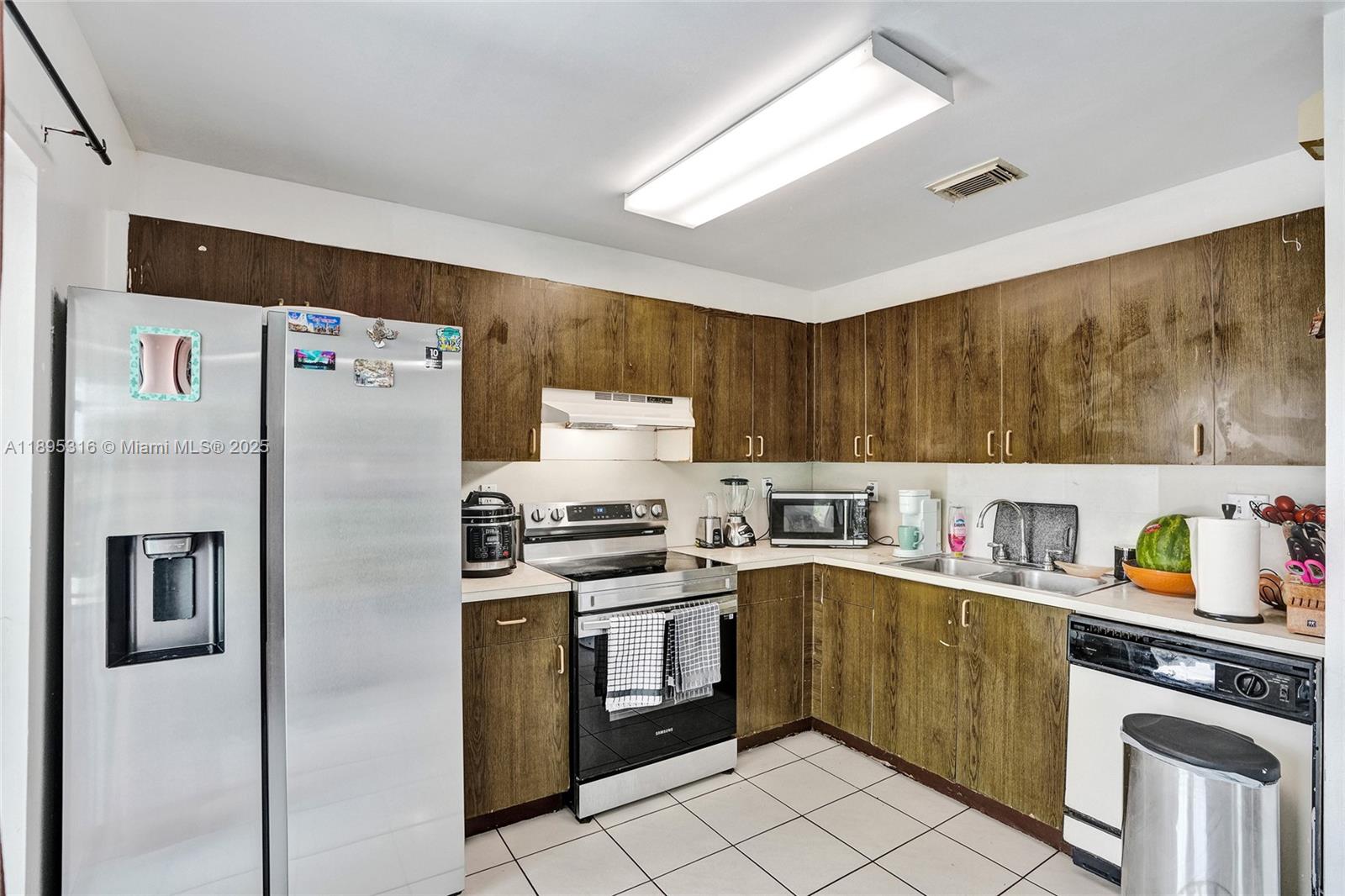 View photos, virtual tours, details... 13780 SW 160th Ter
