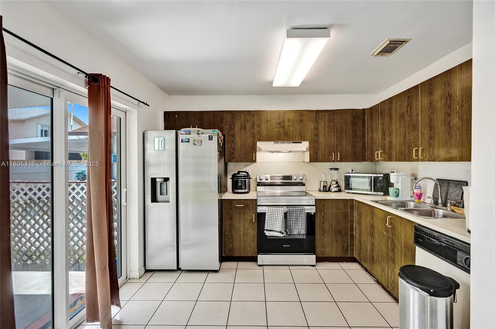 MONACO DREAM HOMES - Residential