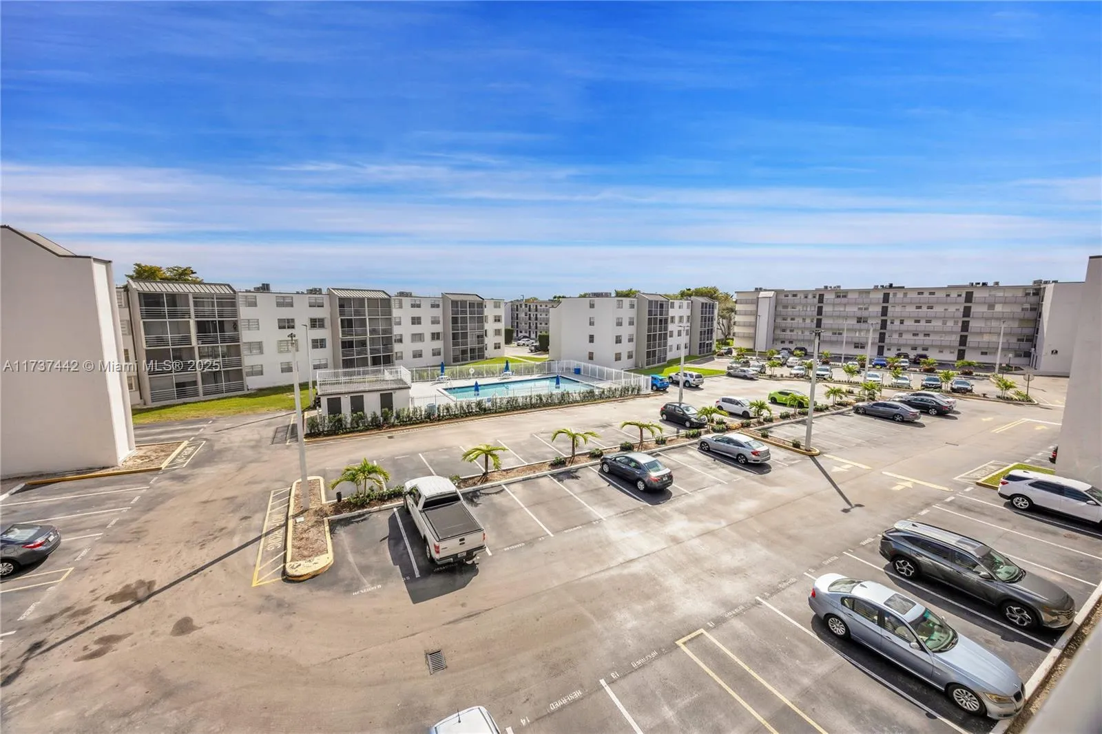 Miami, Florida 33183, United States, 2 Bedrooms Bedrooms, ,2 BathroomsBathrooms,Residential,Active,9317