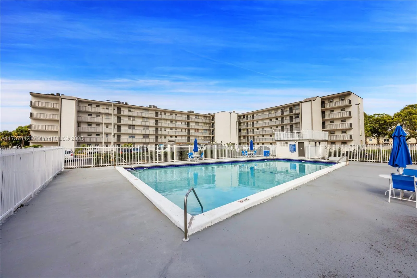 Miami, Florida 33183, United States, 2 Bedrooms Bedrooms, ,2 BathroomsBathrooms,Residential,Active,9317