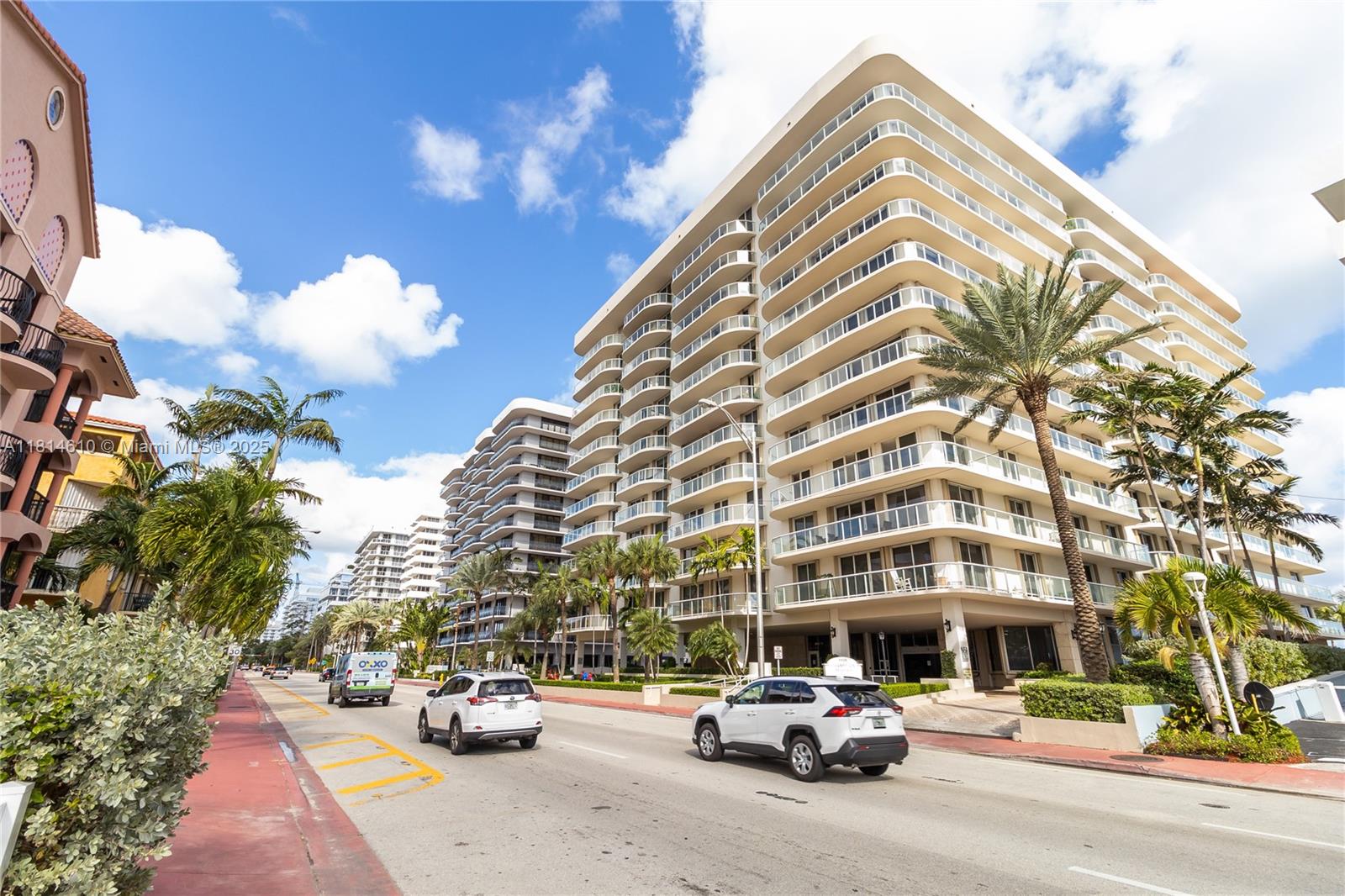 OCEAN 88 CONDOMINIUM - Residential