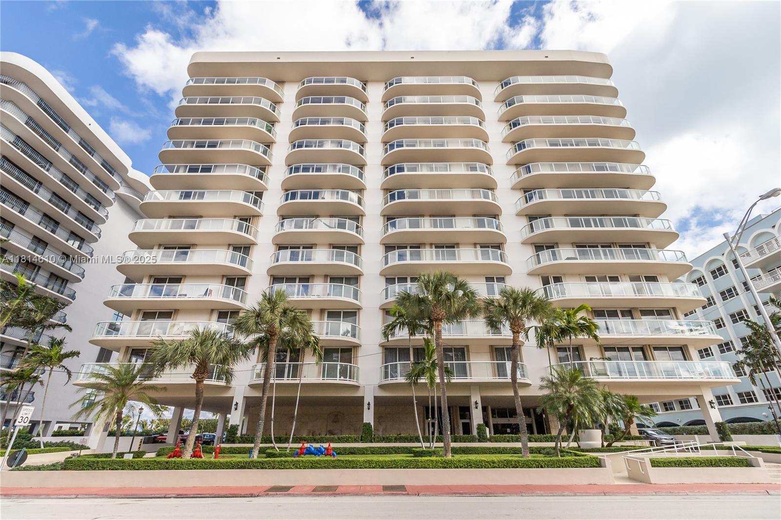 OCEAN 88 CONDOMINIUM - Residential
