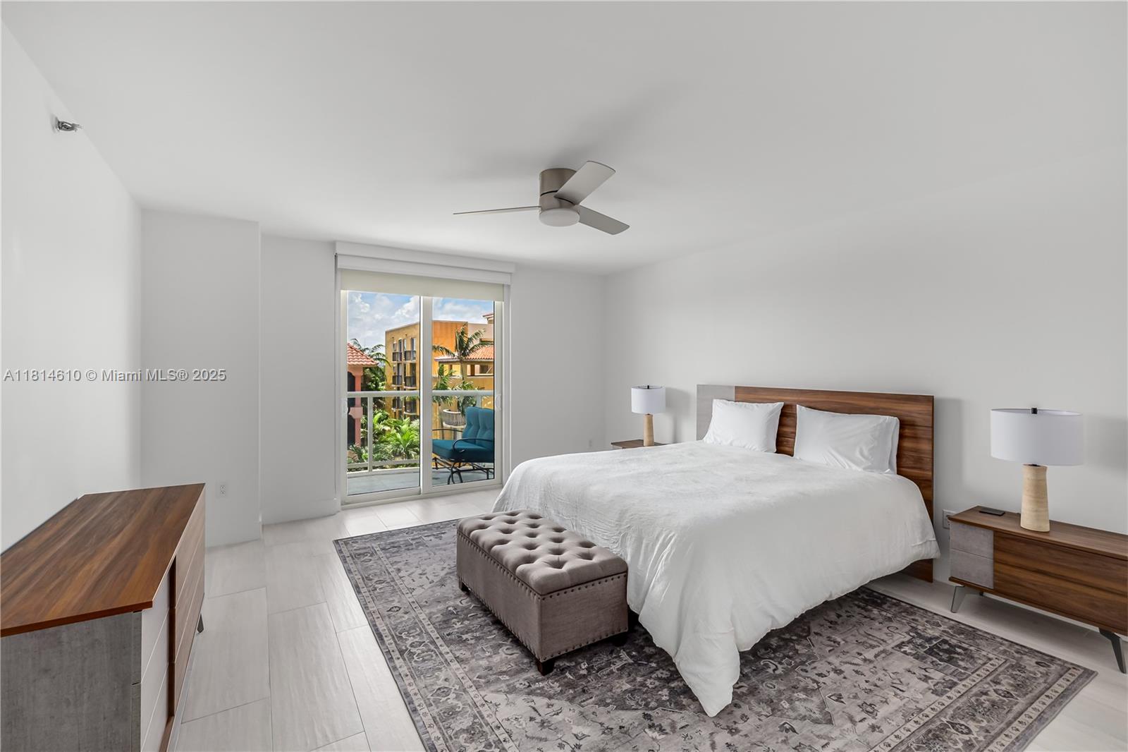 OCEAN 88 CONDOMINIUM - Residential
