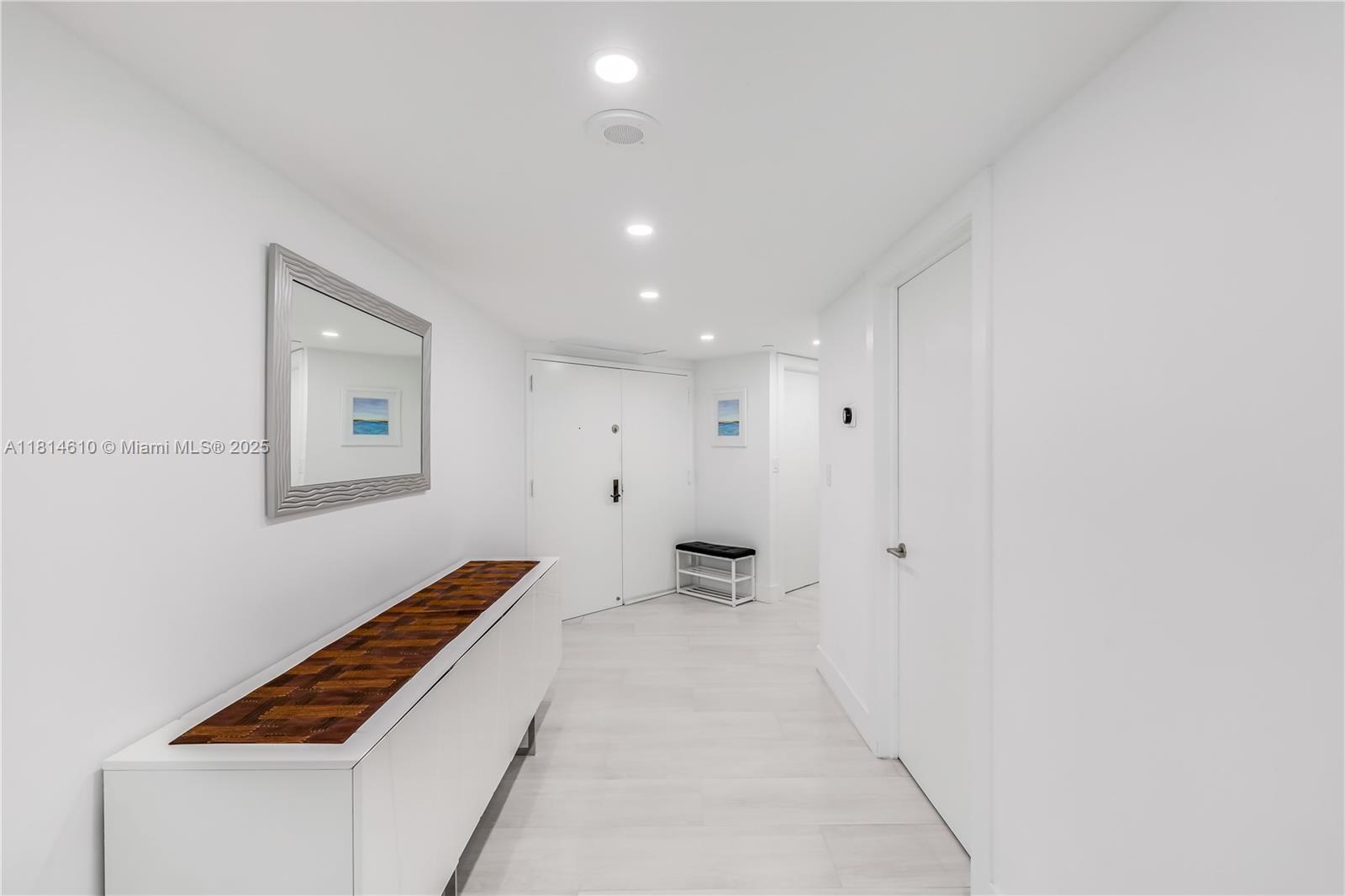 OCEAN 88 CONDOMINIUM - Residential