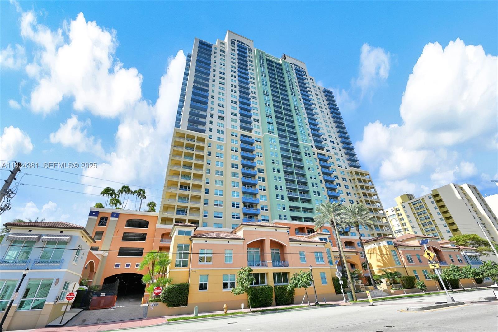 YACHT CLUB AT PORTOFINO C - Residential Lease