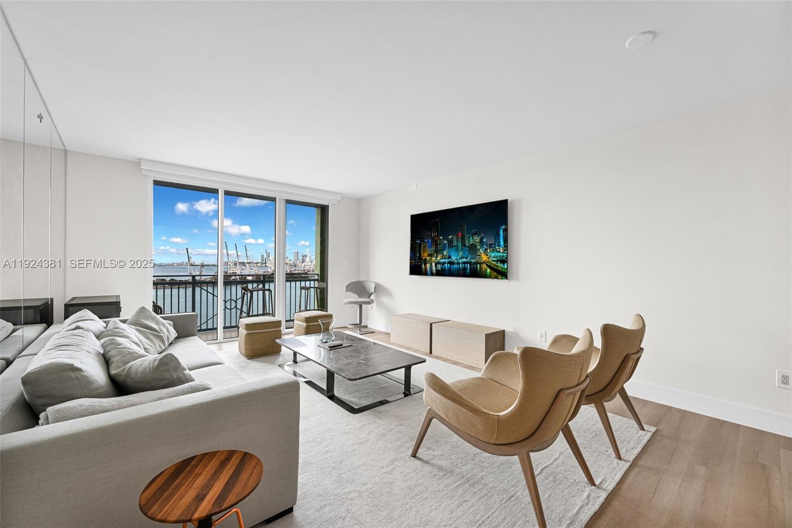 YACHT CLUB AT PORTOFINO C - Residential Lease