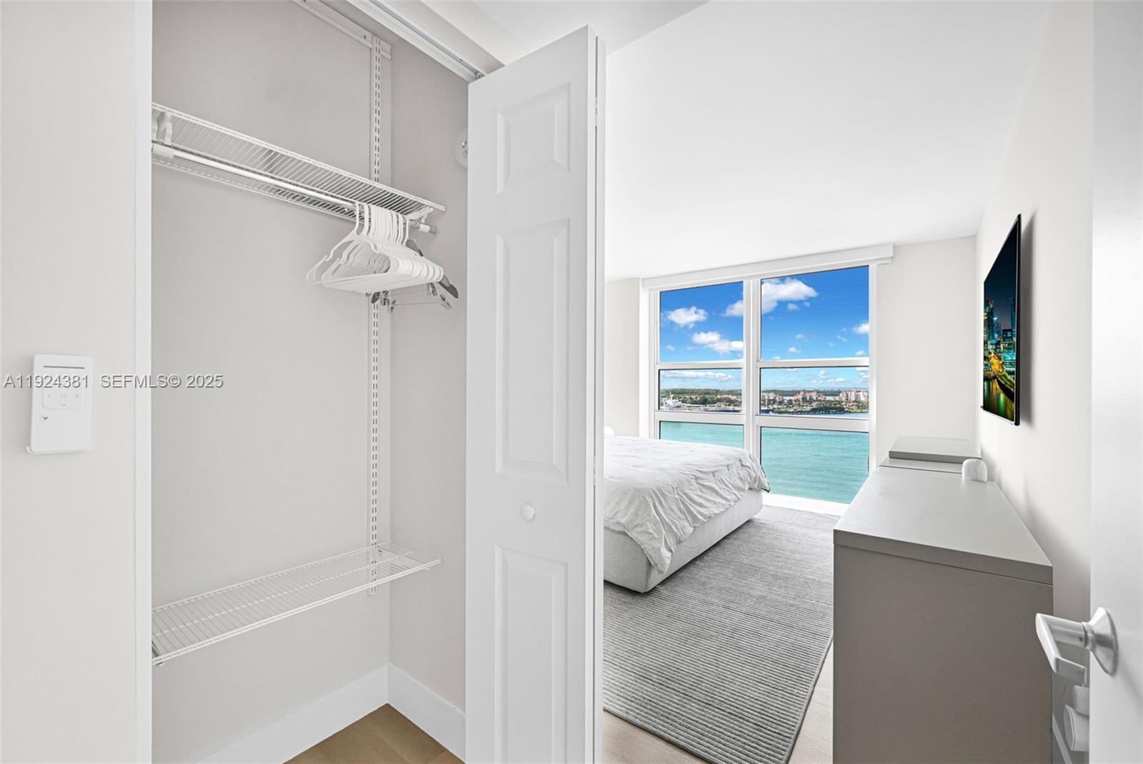 YACHT CLUB AT PORTOFINO C - Residential Lease