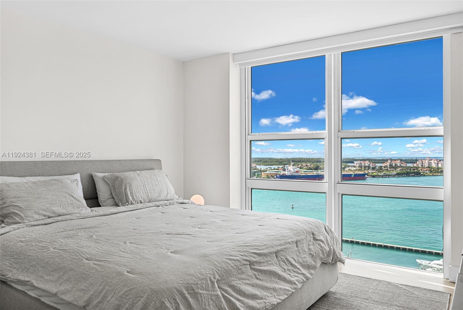 YACHT CLUB AT PORTOFINO C - Residential Lease