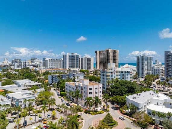 Rental Property at 255 W 24th St 334, Miami Beach, Miami-Dade County, Florida - Bathrooms: 1  - $1,900 MO.