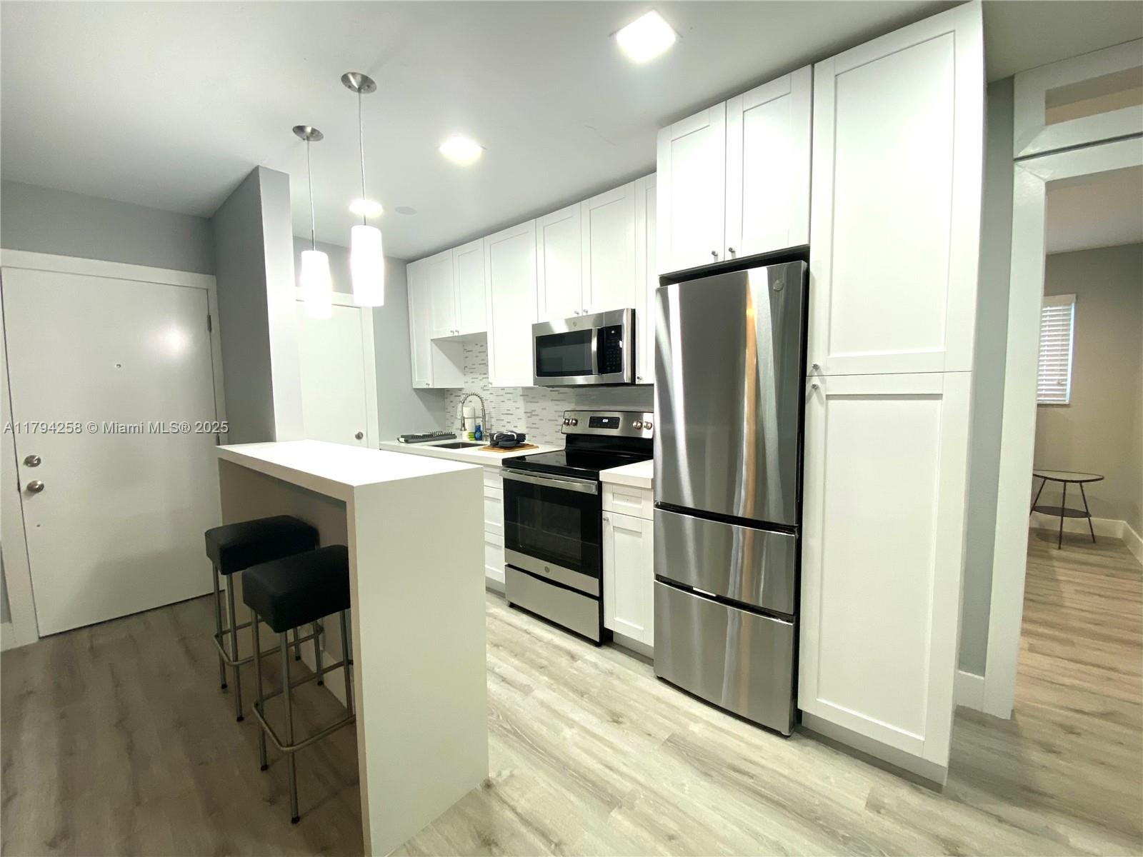 7901 Sw 64 Ave 18, South Miami, Miami-Dade County, Florida - 1 Bedrooms  
1 Bathrooms - 