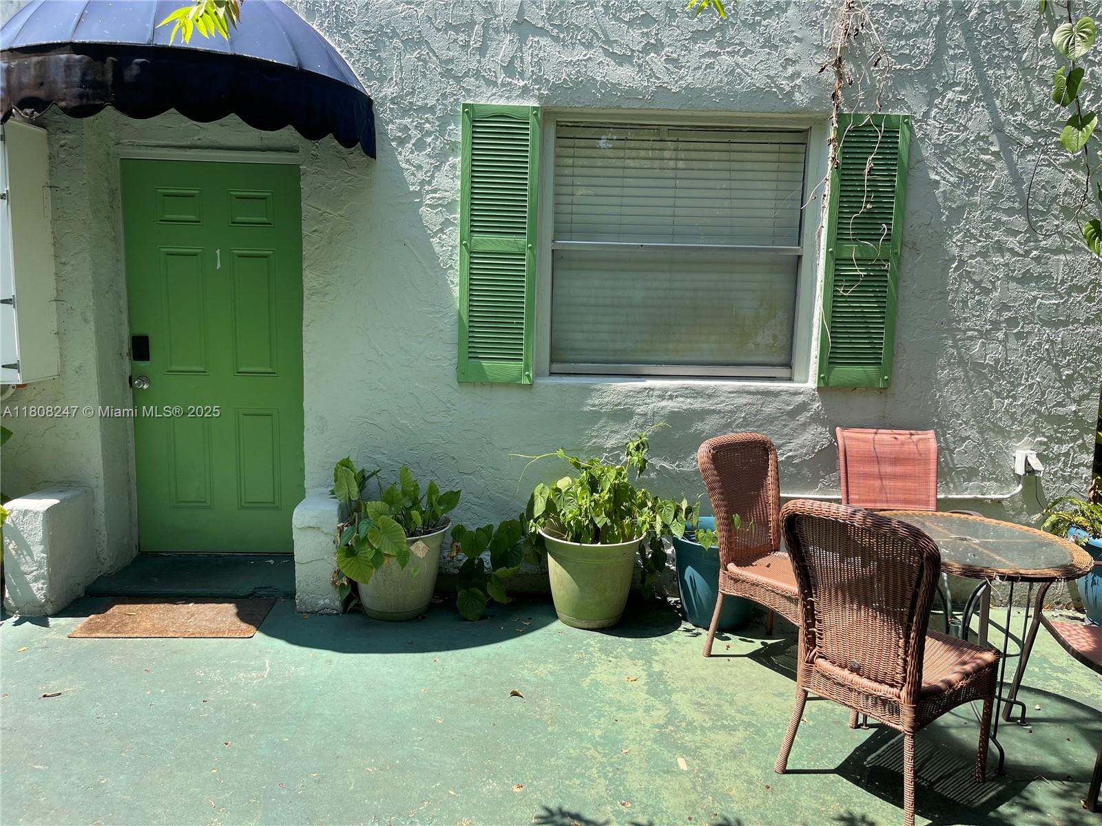 769 Nw 10th St 1, Miami, Broward County, Florida - 1 Bedrooms  
1 Bathrooms - 