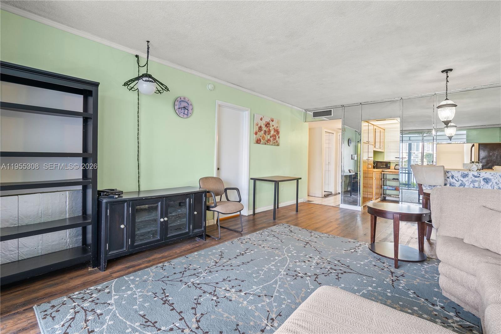 POINT EAST SEC II CONDO - Residential Lease