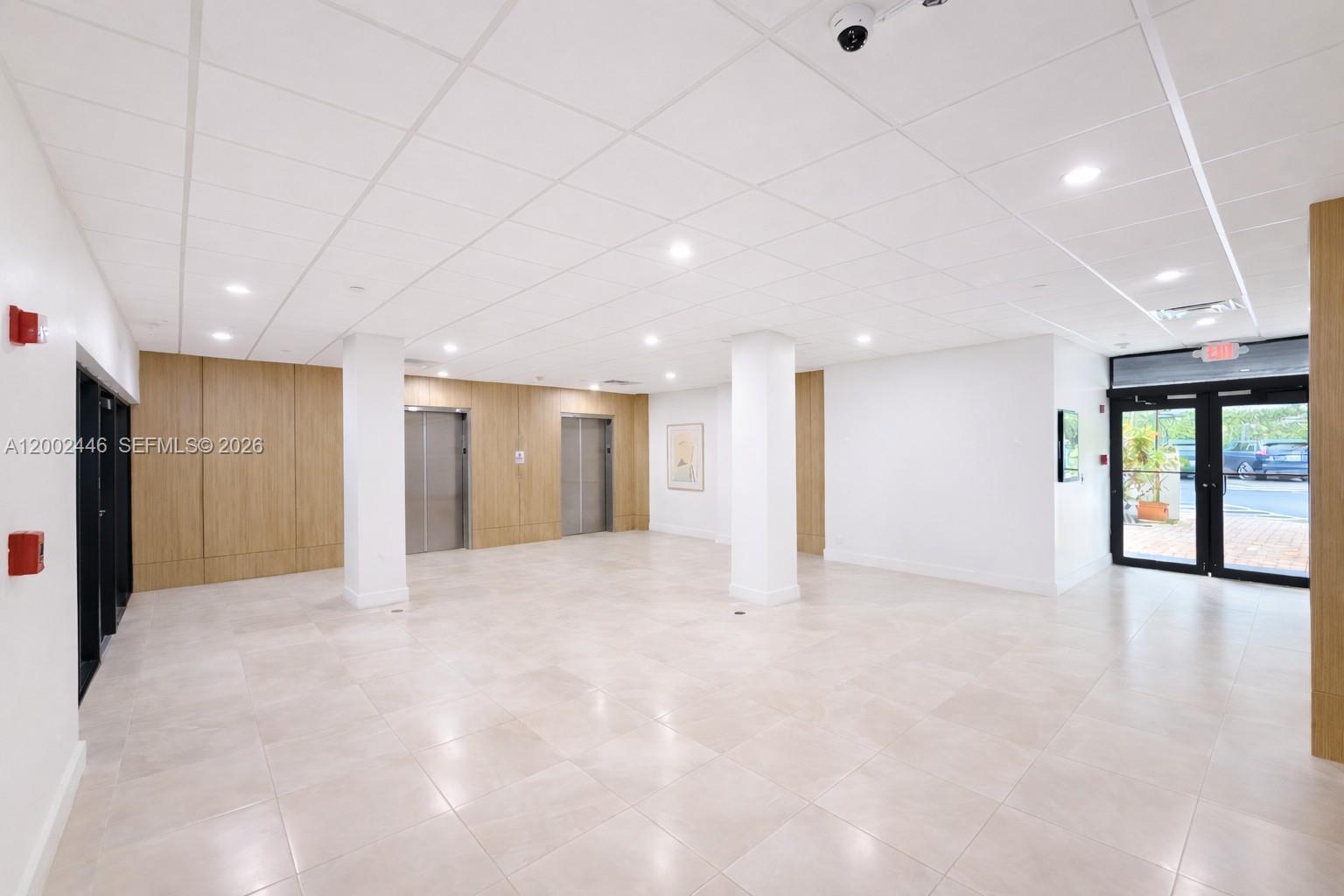 THE PALMS OF KEY BISCAYNE - Residential