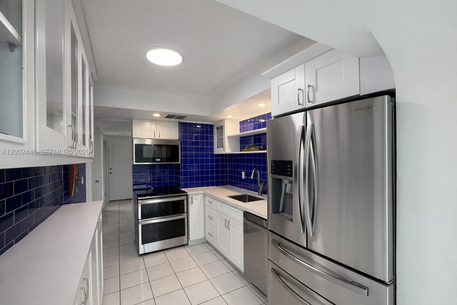 THE PALMS OF KEY BISCAYNE - Residential