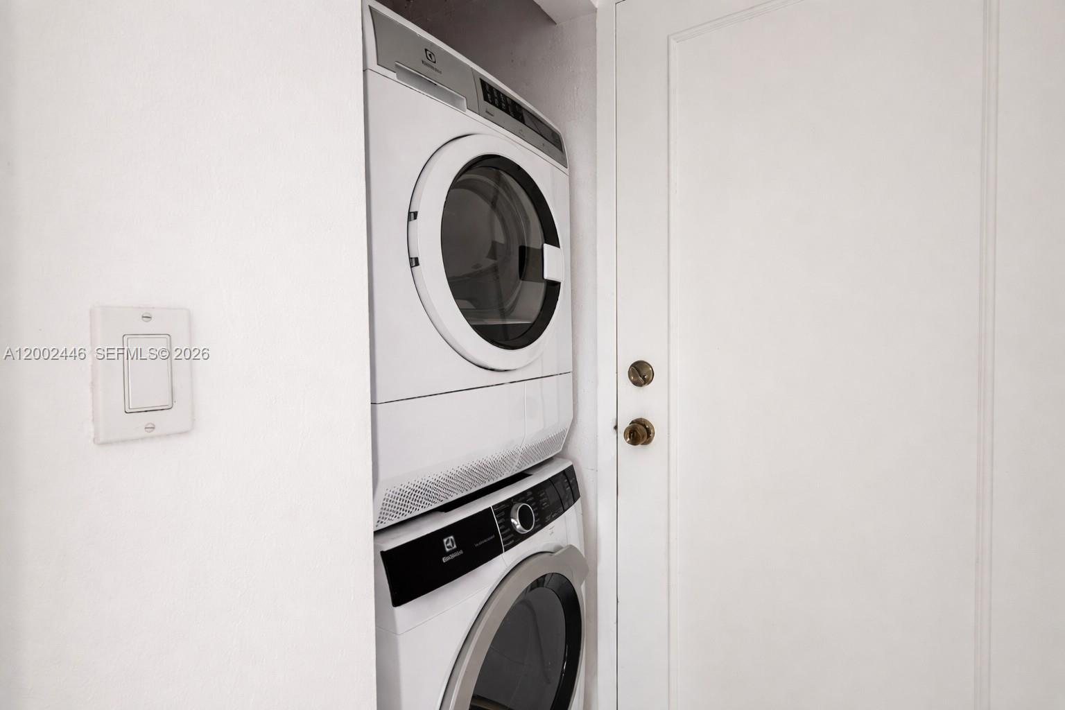 THE PALMS OF KEY BISCAYNE - Residential