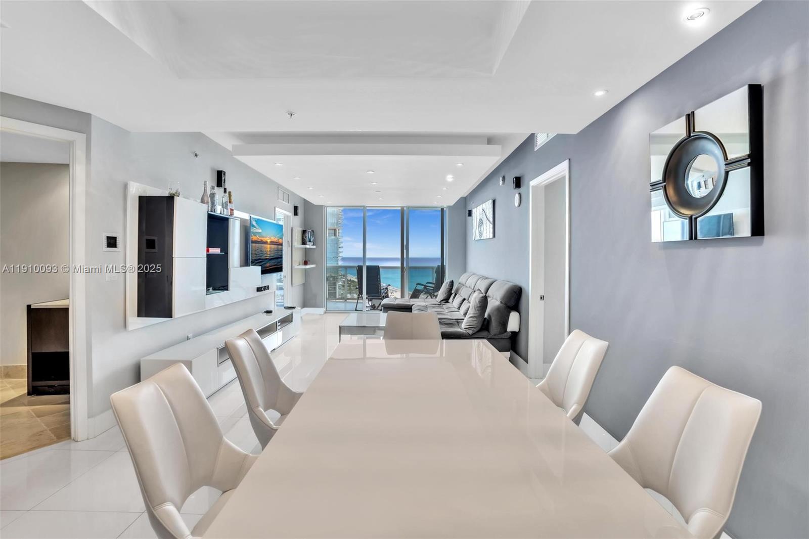 TRUMP ROYALE CONDO - Residential Lease