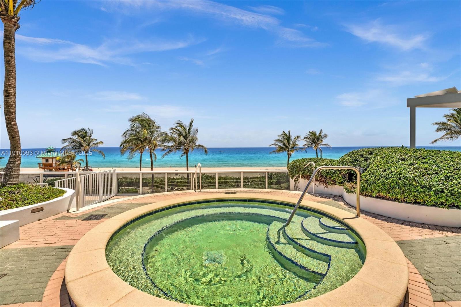 TRUMP ROYALE CONDO - Residential Lease