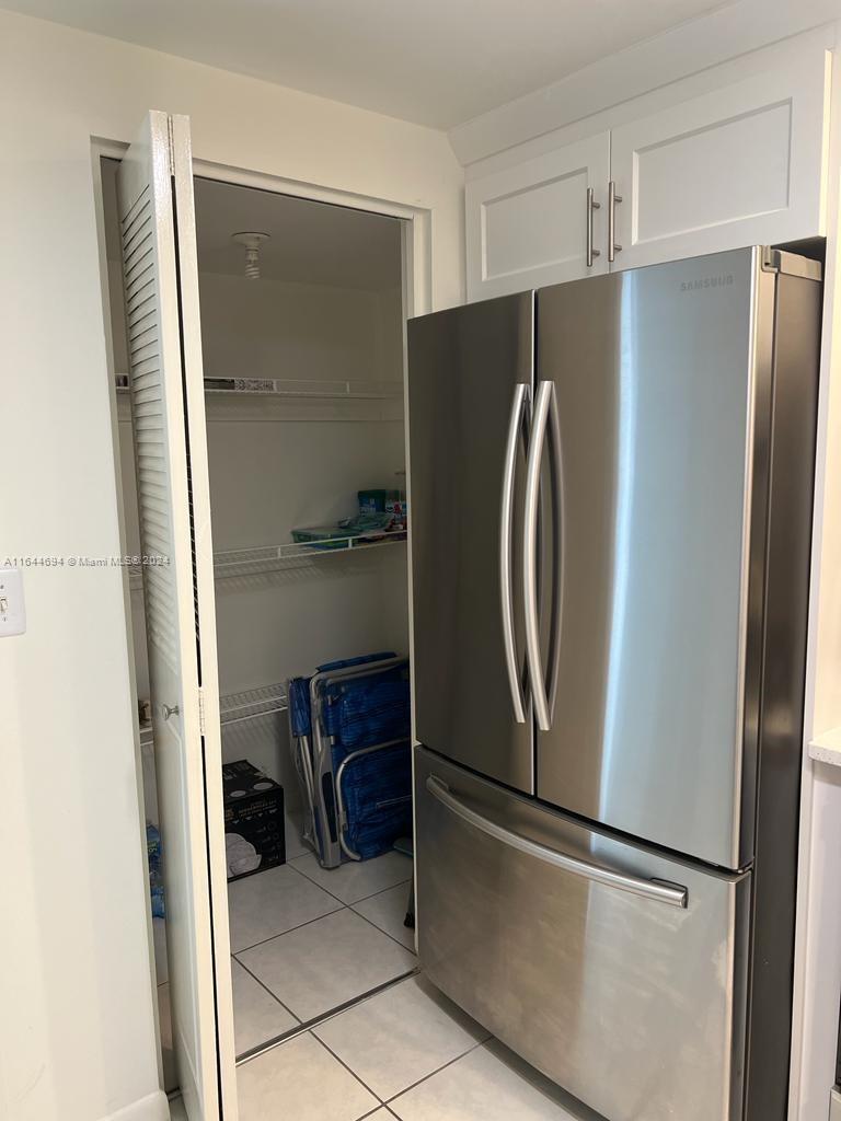 THE ISLES CONDO - Residential Lease