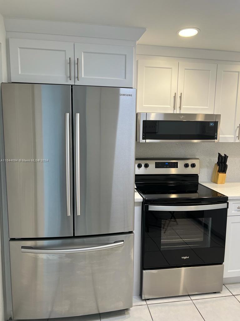 THE ISLES CONDO - Residential Lease