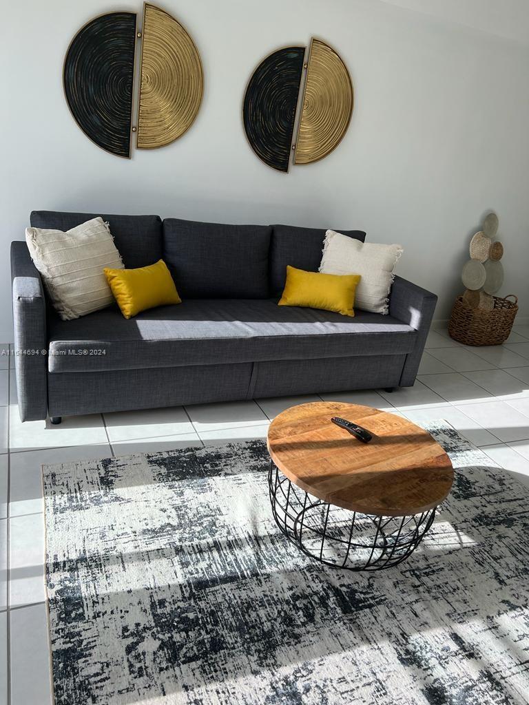 THE ISLES CONDO - Residential Lease
