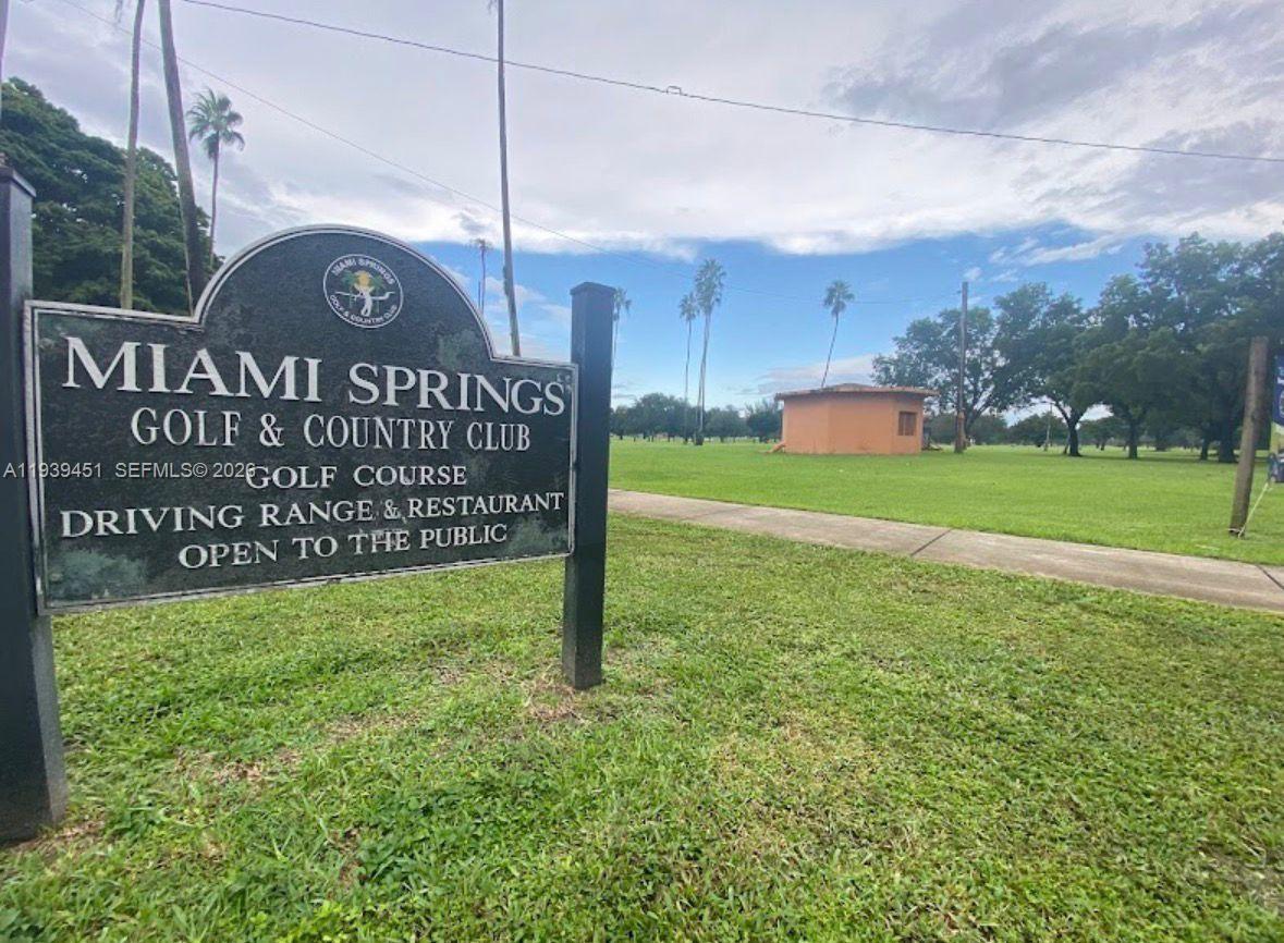 COUNTRY CLUB ESTATES SEC - Residential