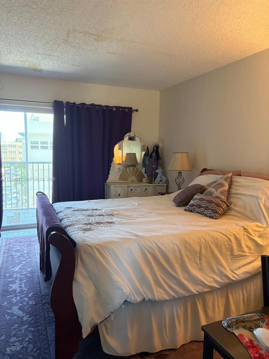 FIRST GULFSTREAM GARDEN - Residential