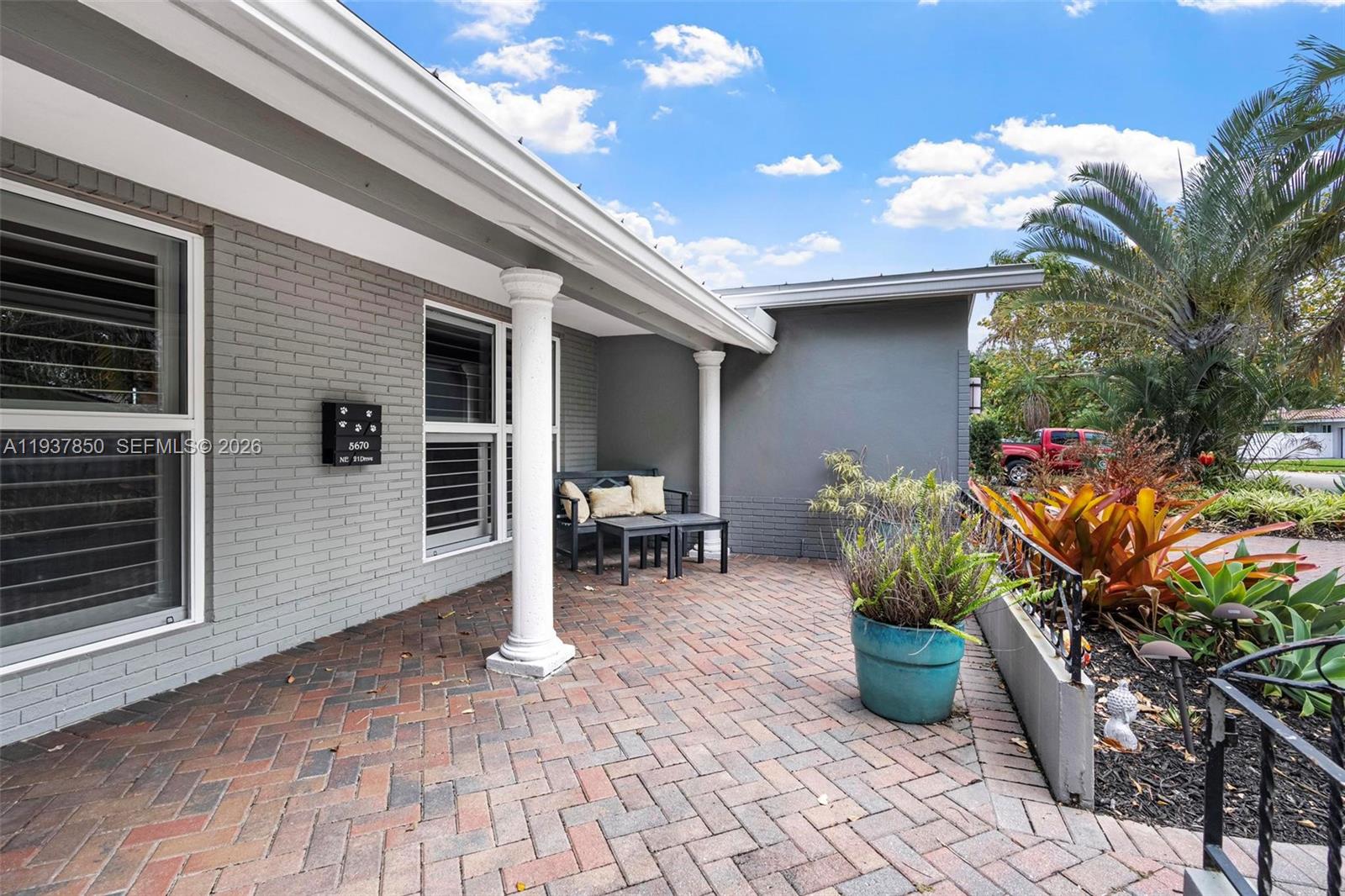 IMPERIAL POINT 3RD SEC - Residential