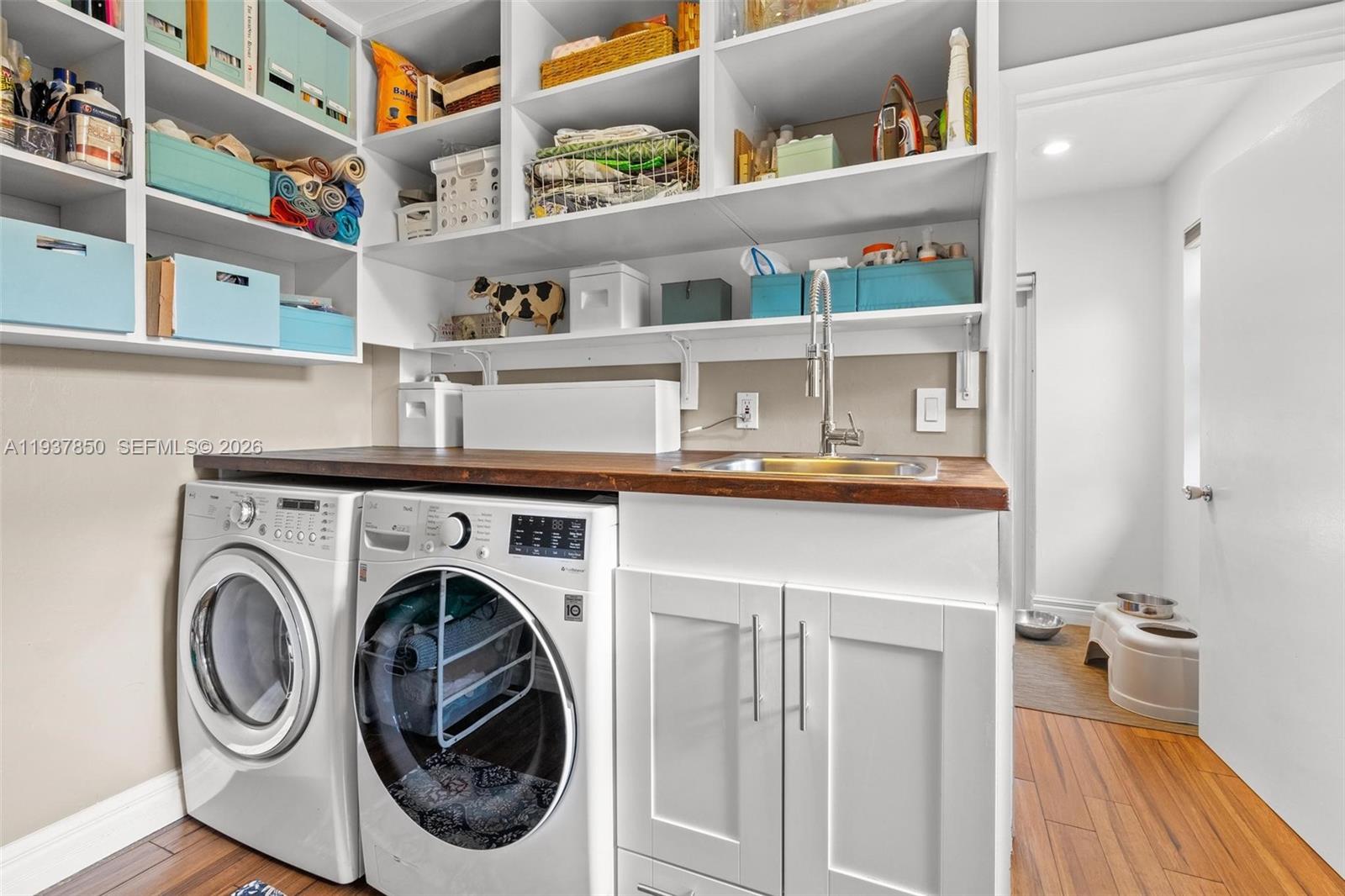 IMPERIAL POINT 3RD SEC - Residential