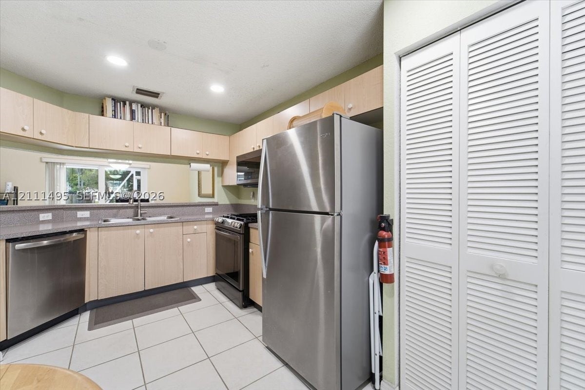 View photos, virtual tours, details... 5331 NW 89th Ter