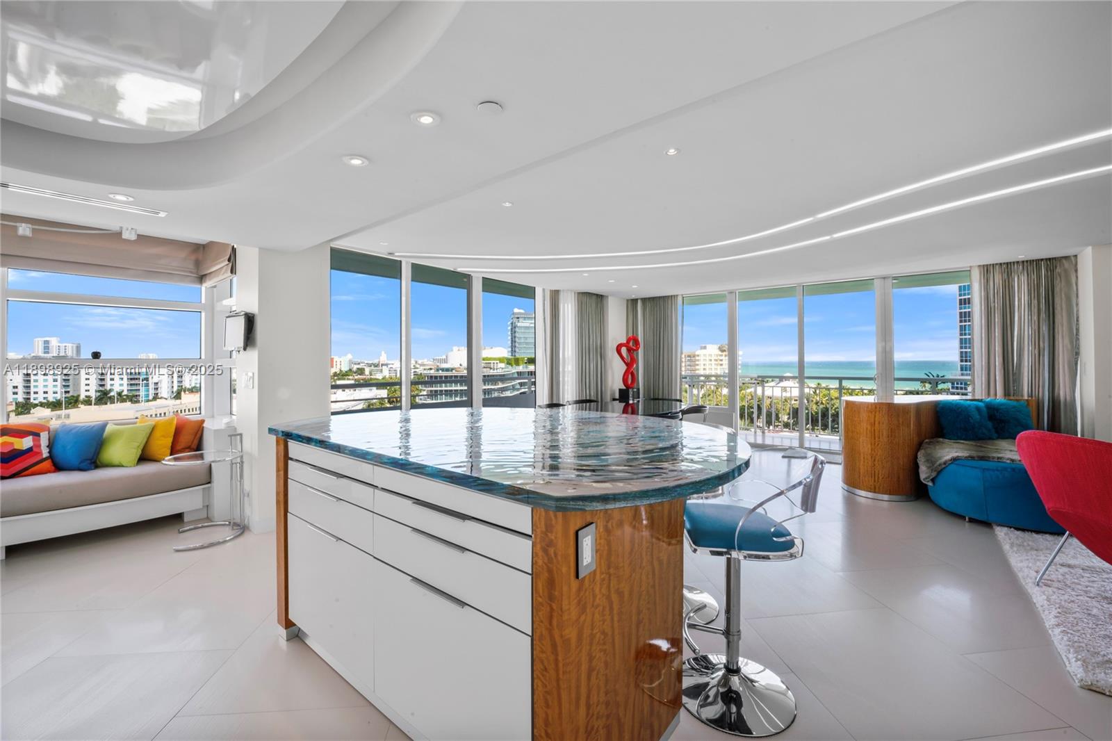 SOUTH POINTE TOWERS CONDO - Residential