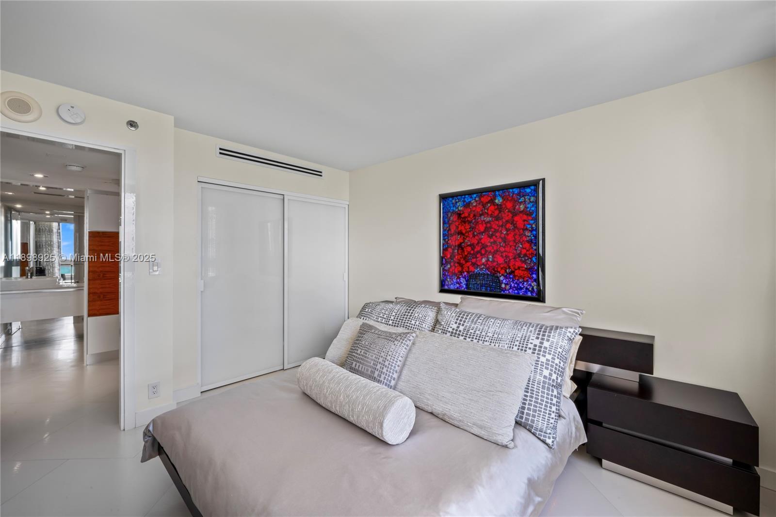 SOUTH POINTE TOWERS CONDO - Residential