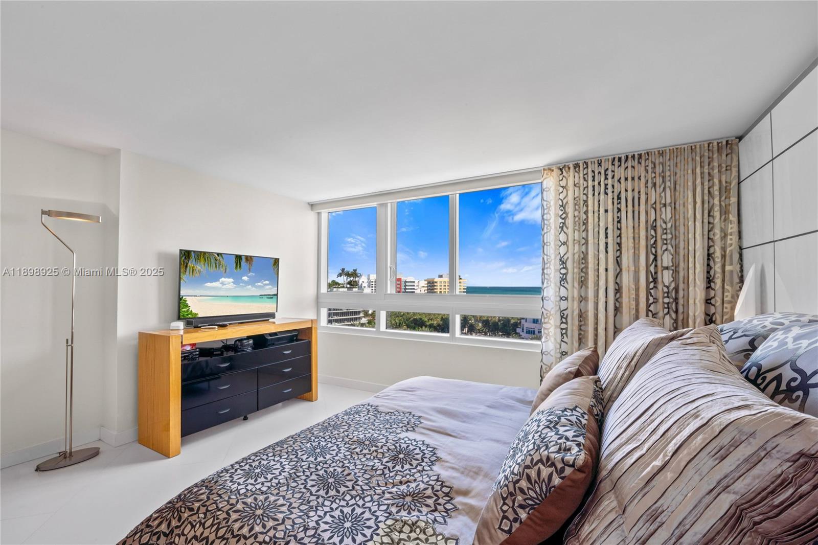SOUTH POINTE TOWERS CONDO - Residential