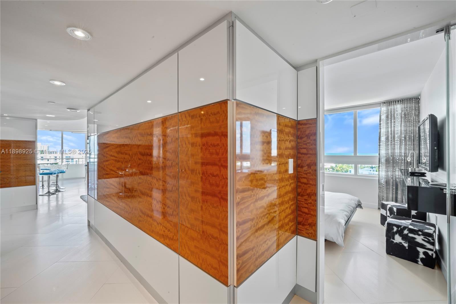 SOUTH POINTE TOWERS CONDO - Residential