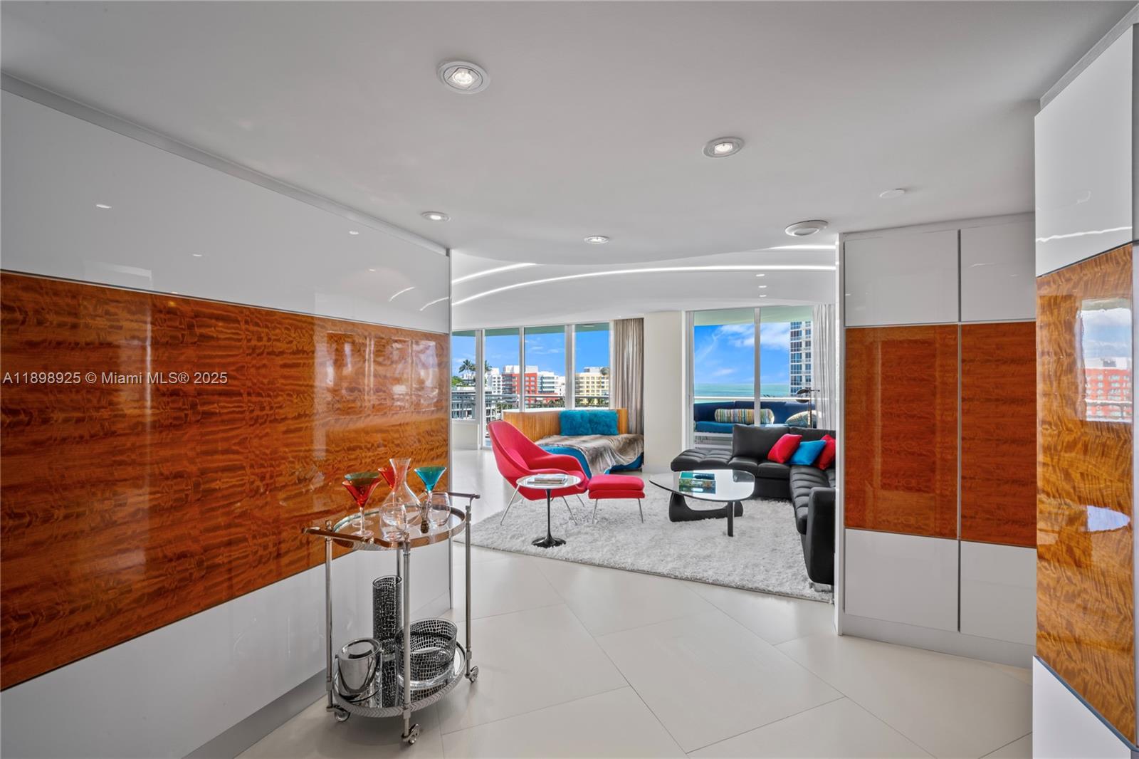 SOUTH POINTE TOWERS CONDO - Residential