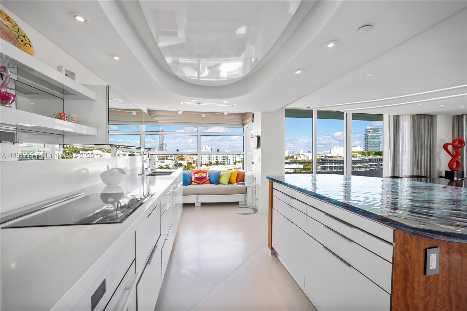 SOUTH POINTE TOWERS CONDO - Residential