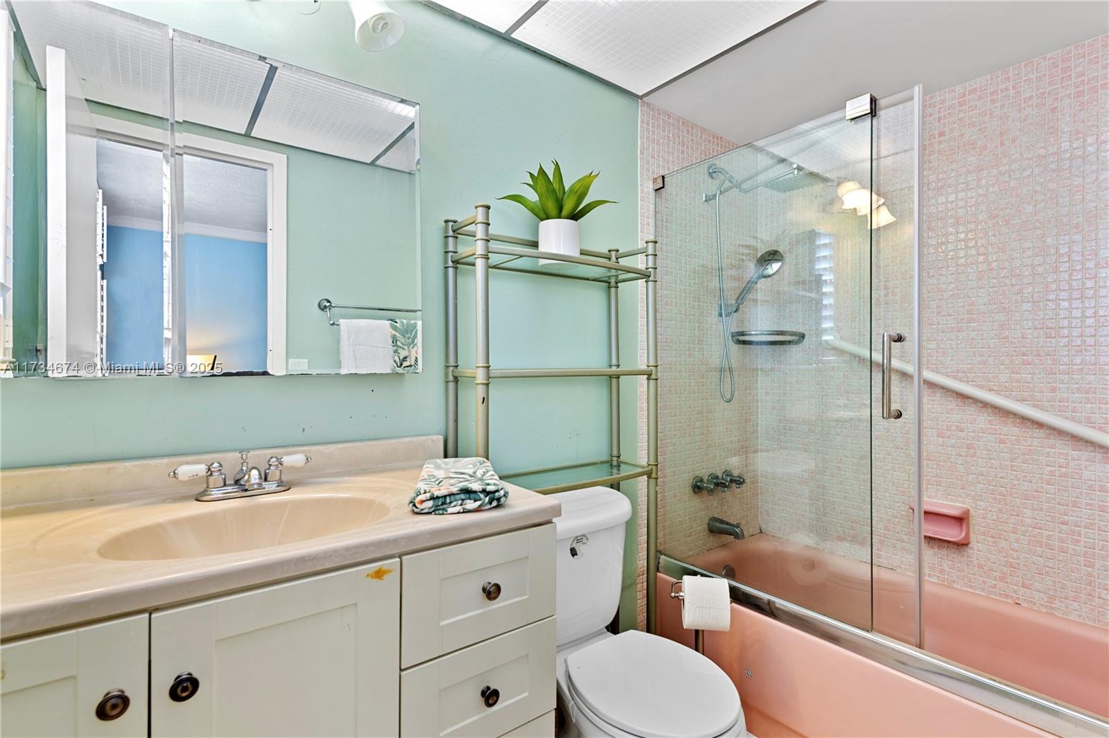 SOMERSET NO FIVE CONDO - Residential